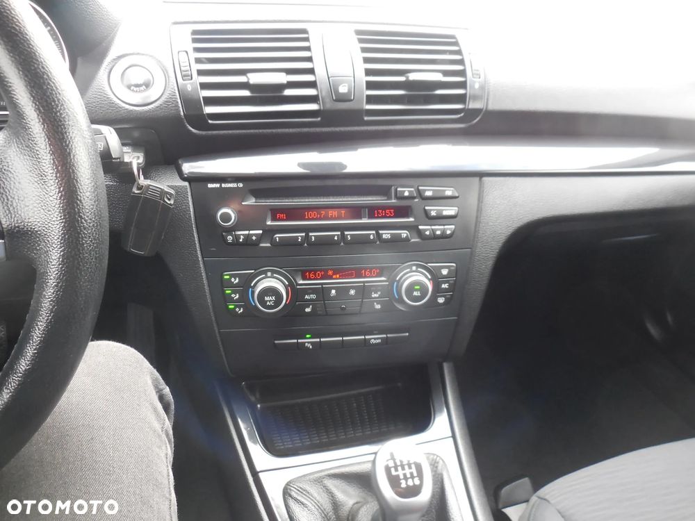 BMW Seria 1 - 19