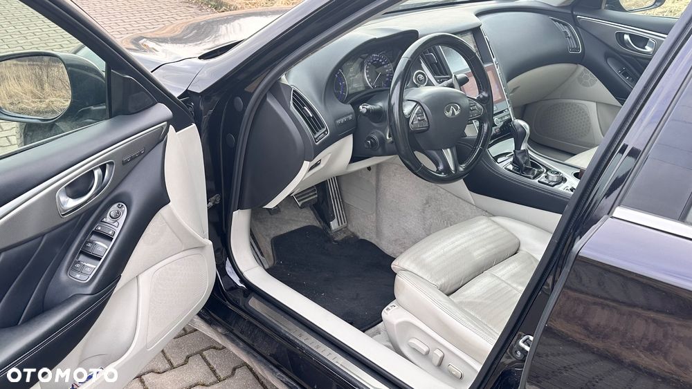 Infiniti Q50 2.2d - 2