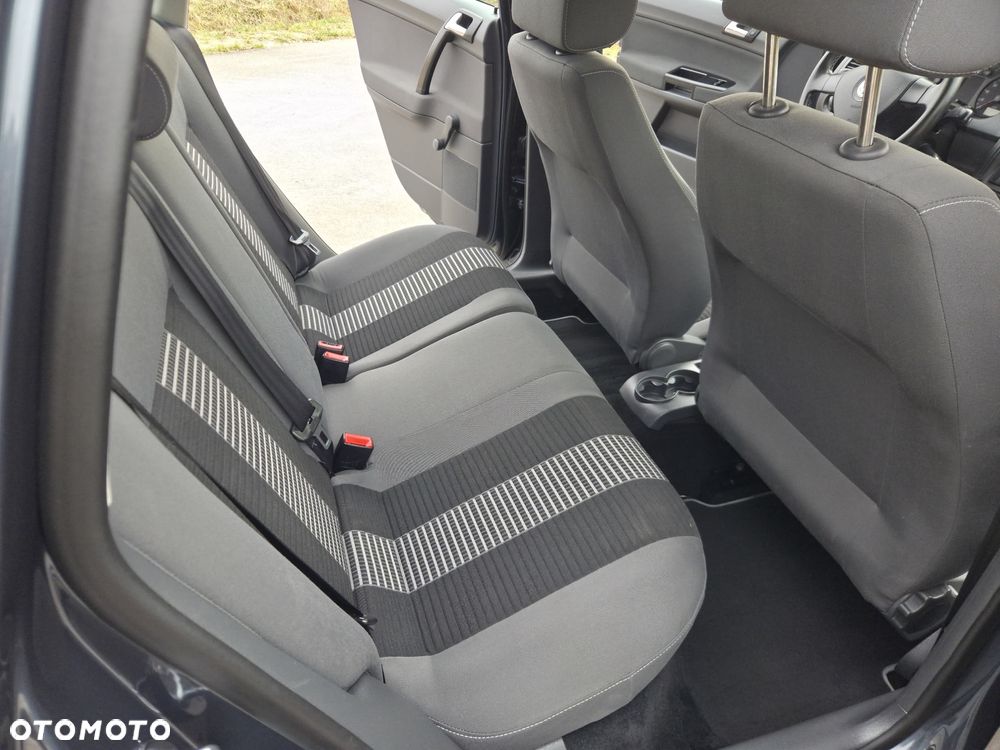 Volkswagen Polo - 16