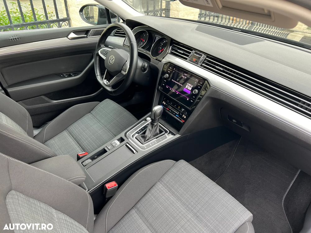 Volkswagen Passat 2.0 TDI SCR DSG Comfortline - 11