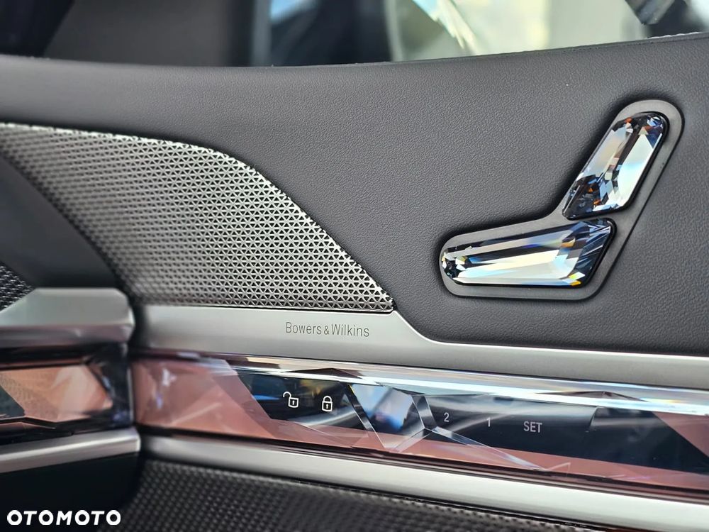 BMW Seria 7 - 29