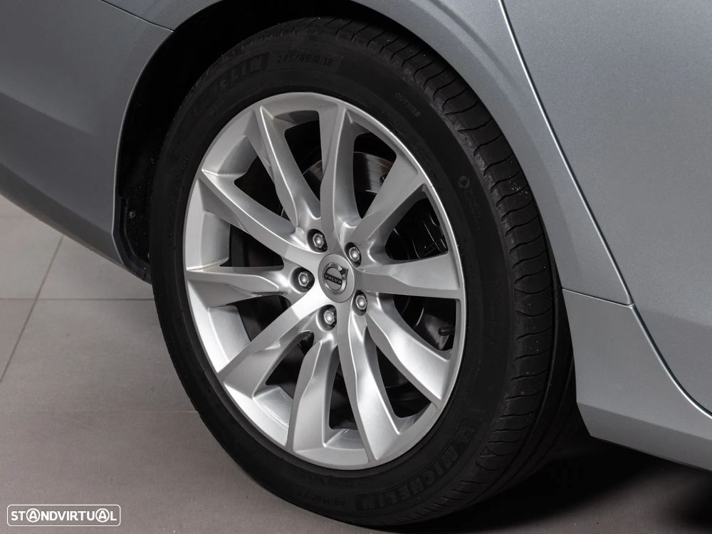 Volvo V90 2.0 D5 Momentum AWD Geartronic - 7