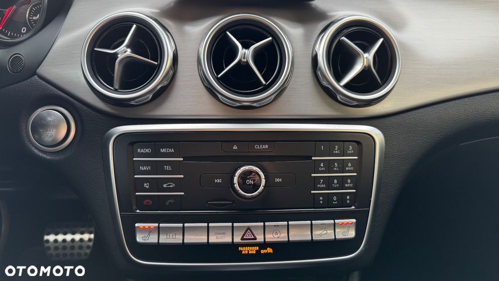 Mercedes-Benz GLA 200 (CDI) d 4Matic 7G-DCT AMG Line - 16