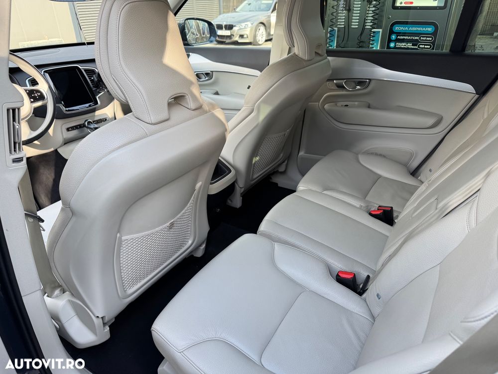 Volvo XC 90 D5 AWD Geartronic Momentum - 6