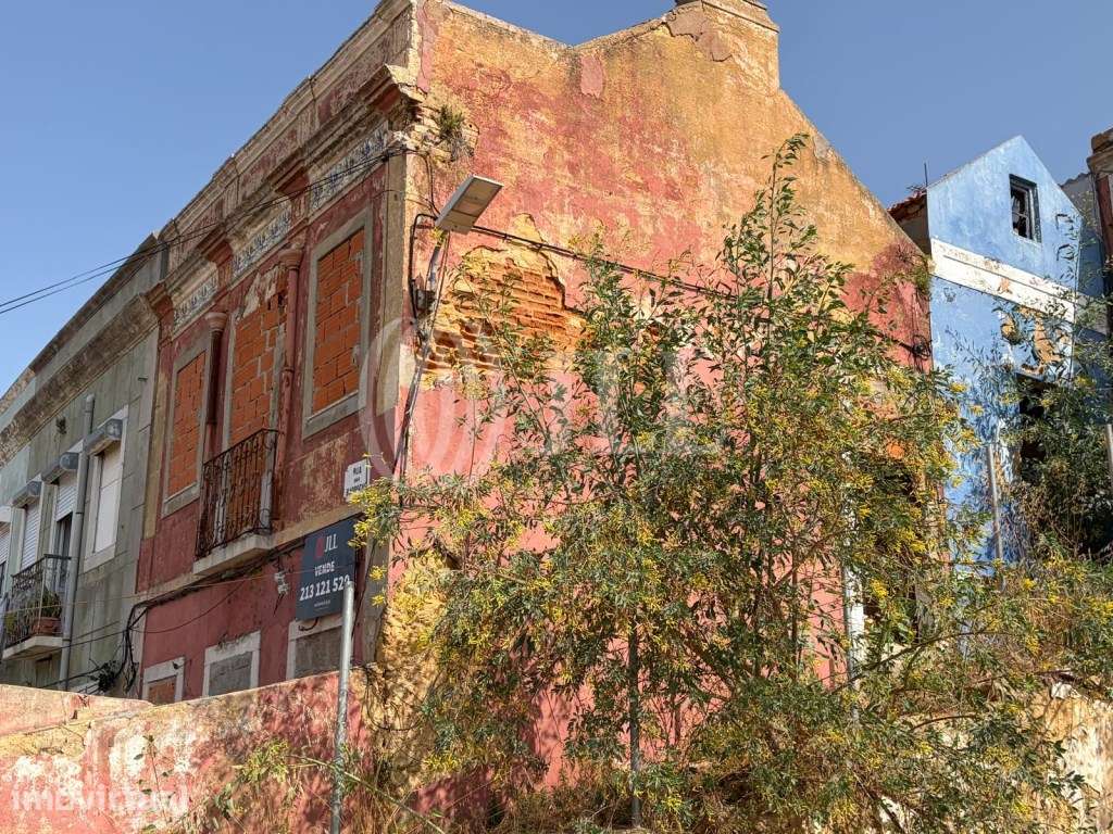 Moradia para reconstrução total com vista Rio, em Setúbal - Grande imagem: 2/11