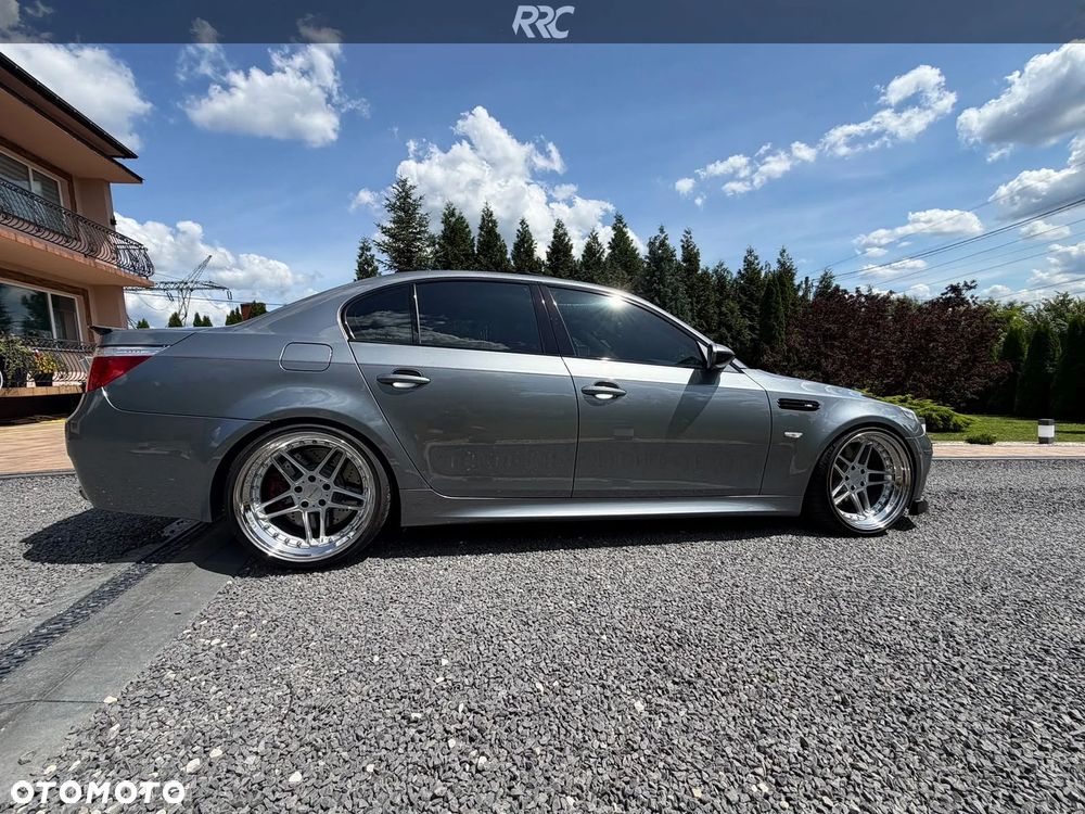 BMW M5 ver-standard - 4