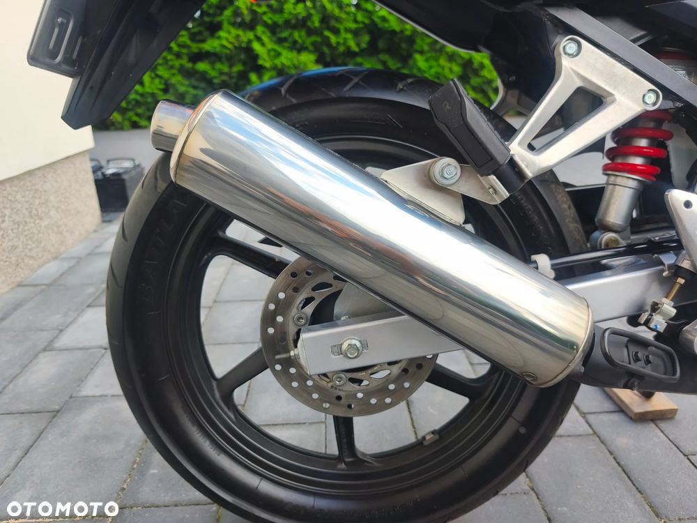 Honda CBR - 16