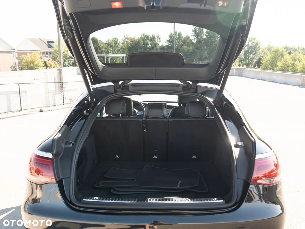 Mercedes-Benz GLC 300 4Matic 9G-TRONIC AMG Line - 7