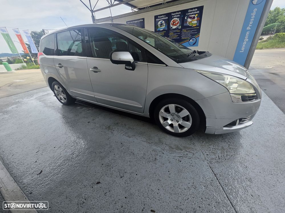 Peugeot 5008 1.6 E-HDi 7L Allure J17 CMP6 - 4