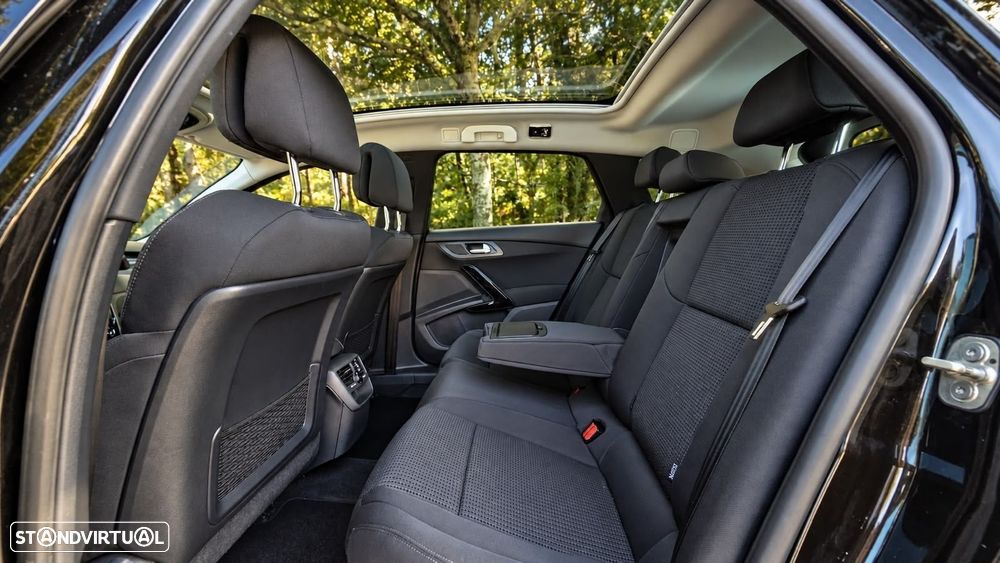 Peugeot 508 SW 1.6 e-HDi Active 2-Tronic 105g — fotografia 17