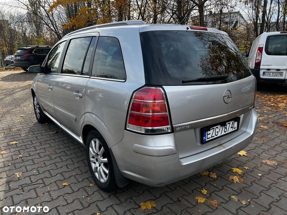 Opel Zafira 1.9 CDTI - 4