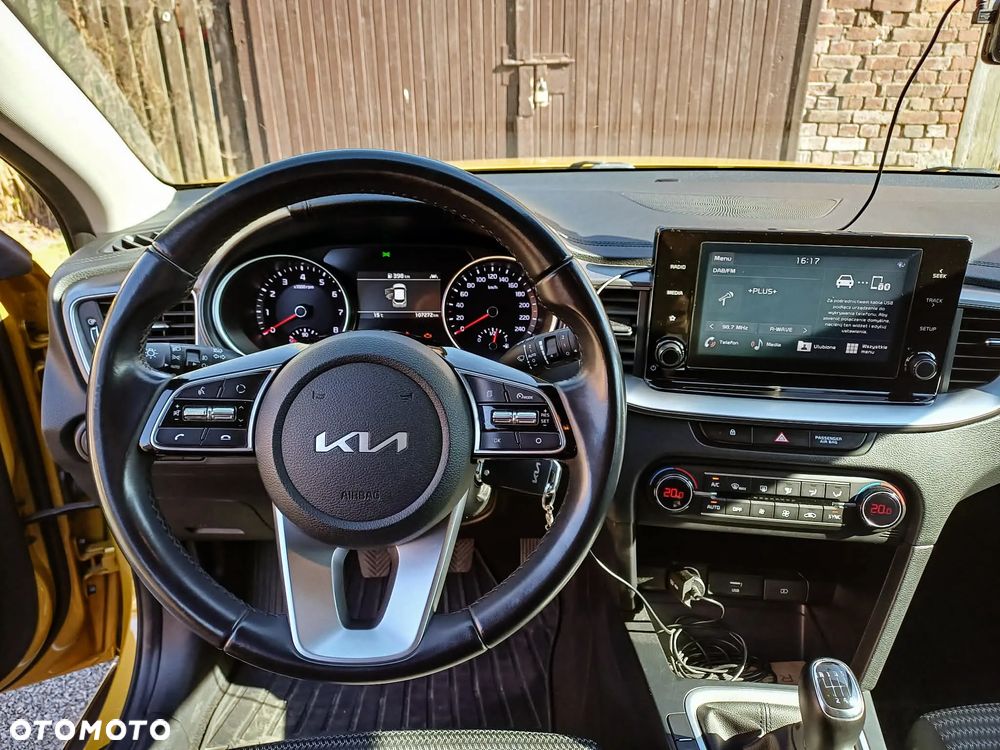 Kia XCeed 1.5 T-GDI M - 8