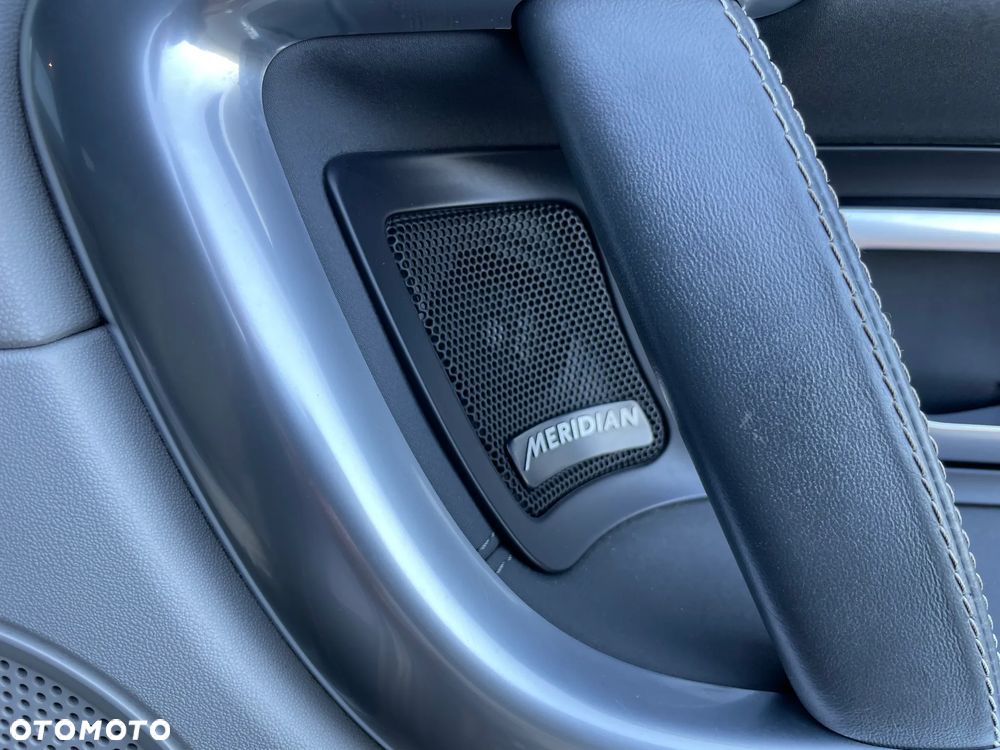 Land Rover Discovery Sport TD4 HSE Luxury - 30