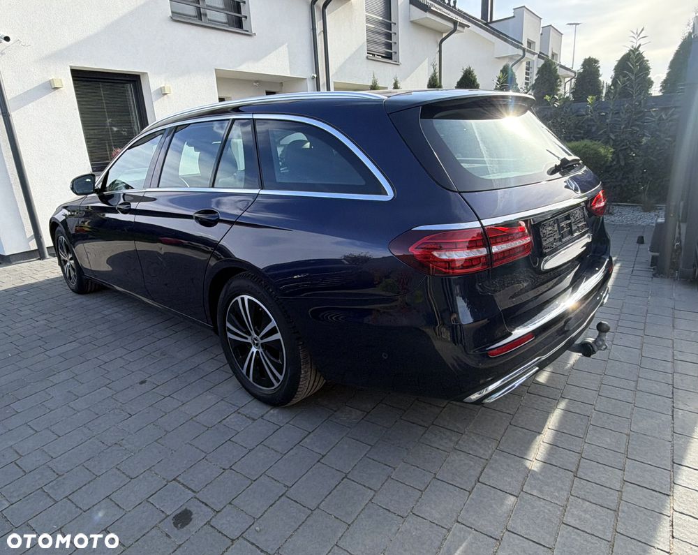 Mercedes-Benz Klasa E 220 d Avantgarde - 11