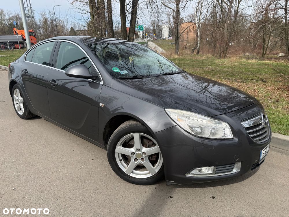 Opel Insignia - 1