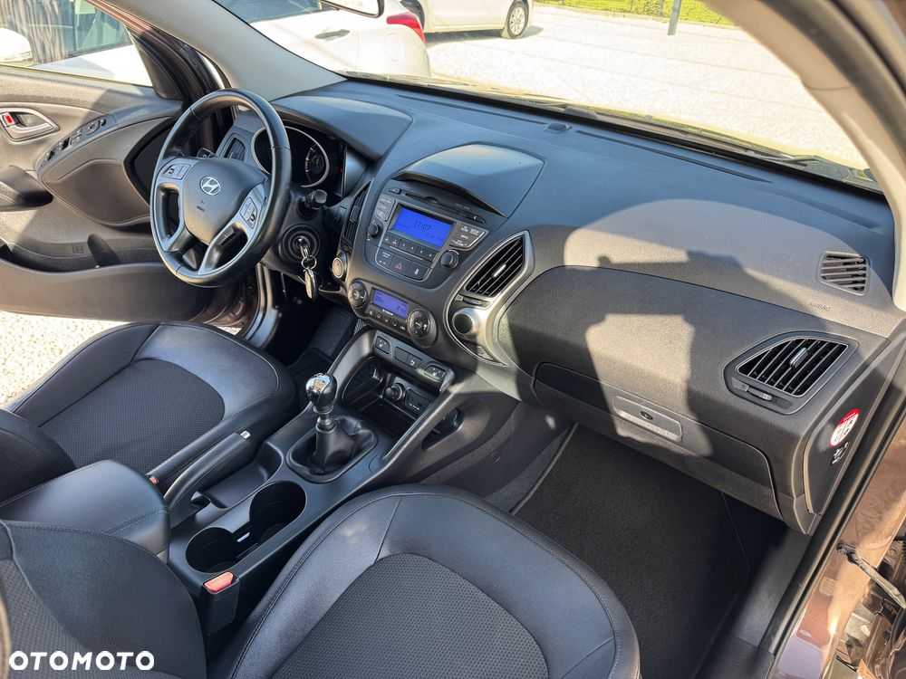 Hyundai ix35 1.6 2WD Fifa World Cup Edition - 30