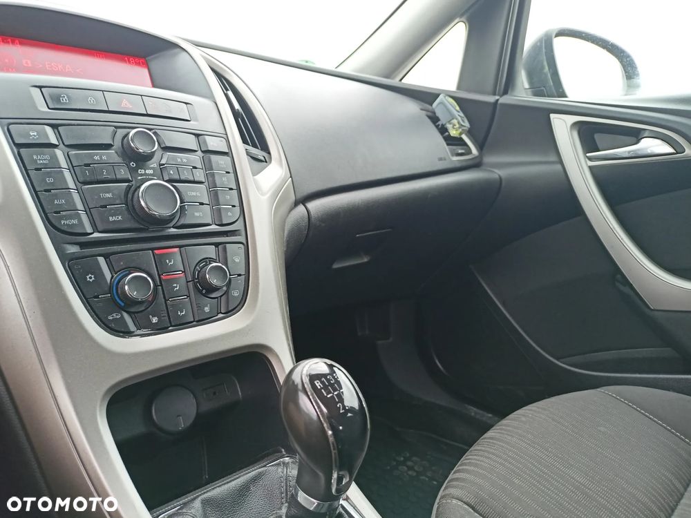 Opel Astra - 11