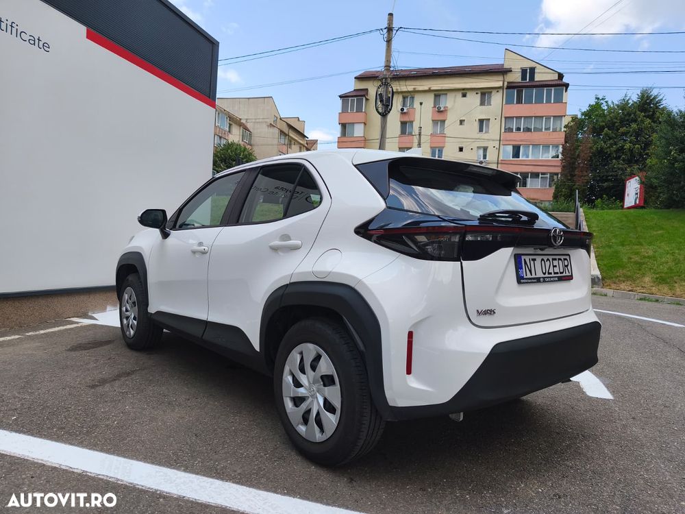 Toyota Yaris 1.5 L Active - 6