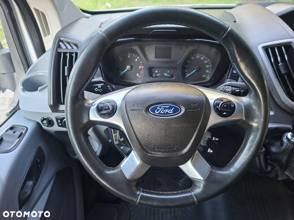 Ford Transit - 11