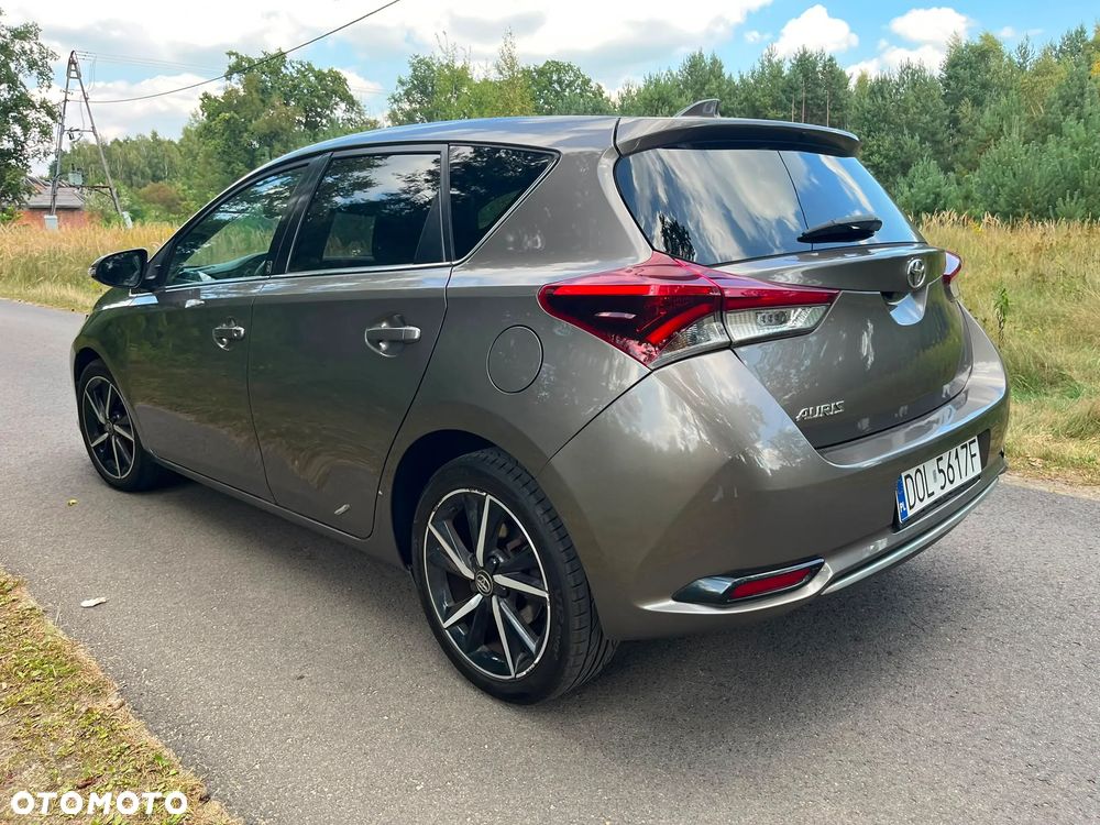 Toyota Auris 1.2 T Selection MS - 14