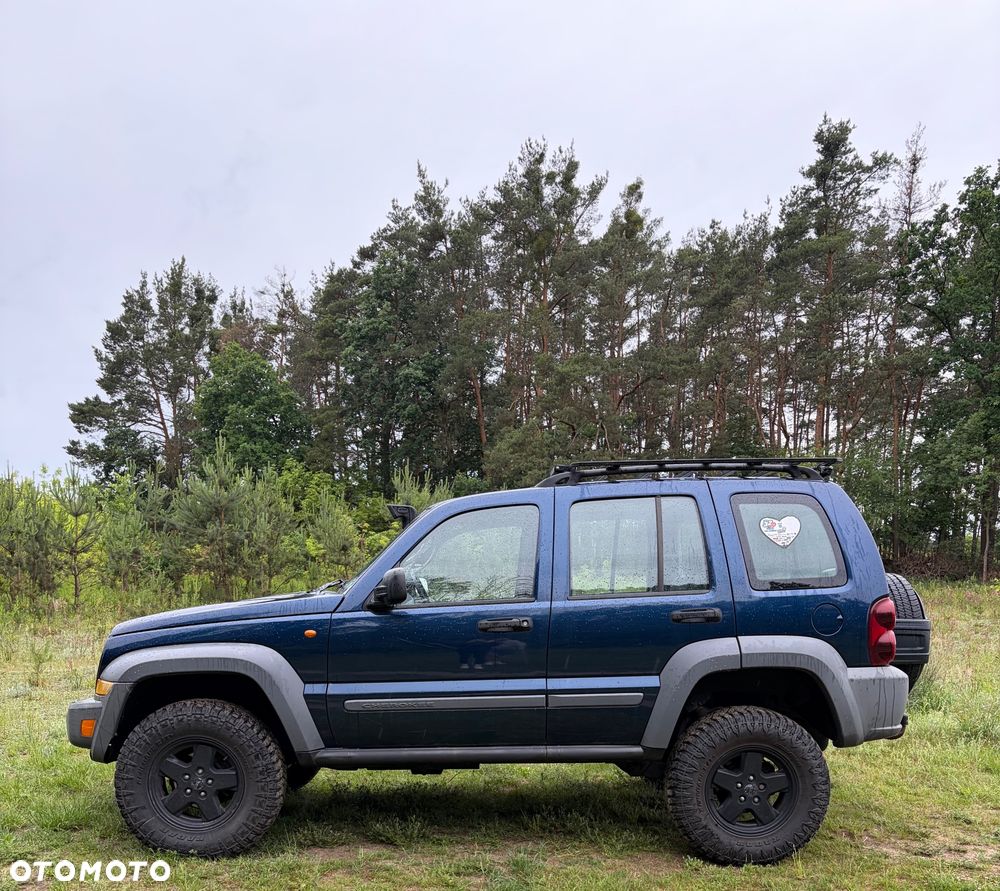 Jeep Cherokee - 4