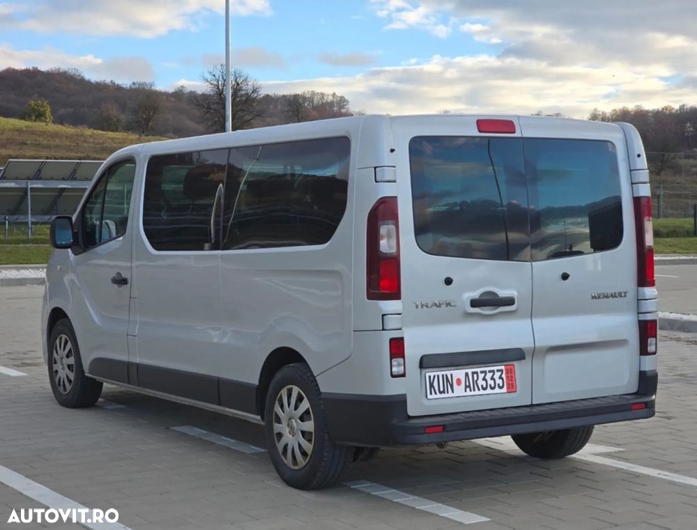Renault Trafic 2.0 Blue dCi 120 Combi L1H1 8+1 locuri Authentique - 4