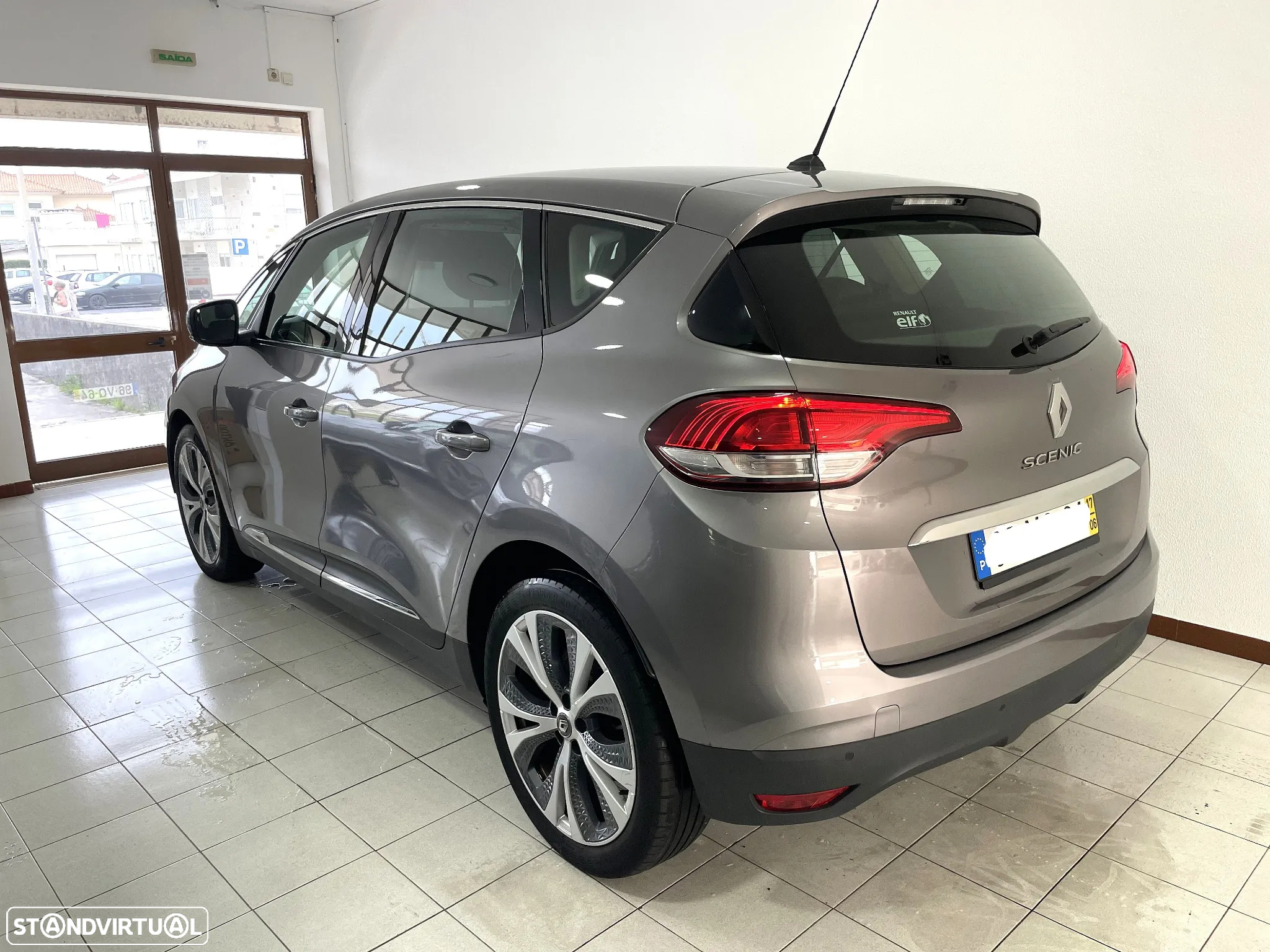 Renault Scénic 1.5 dCi Exclusive SS - 2