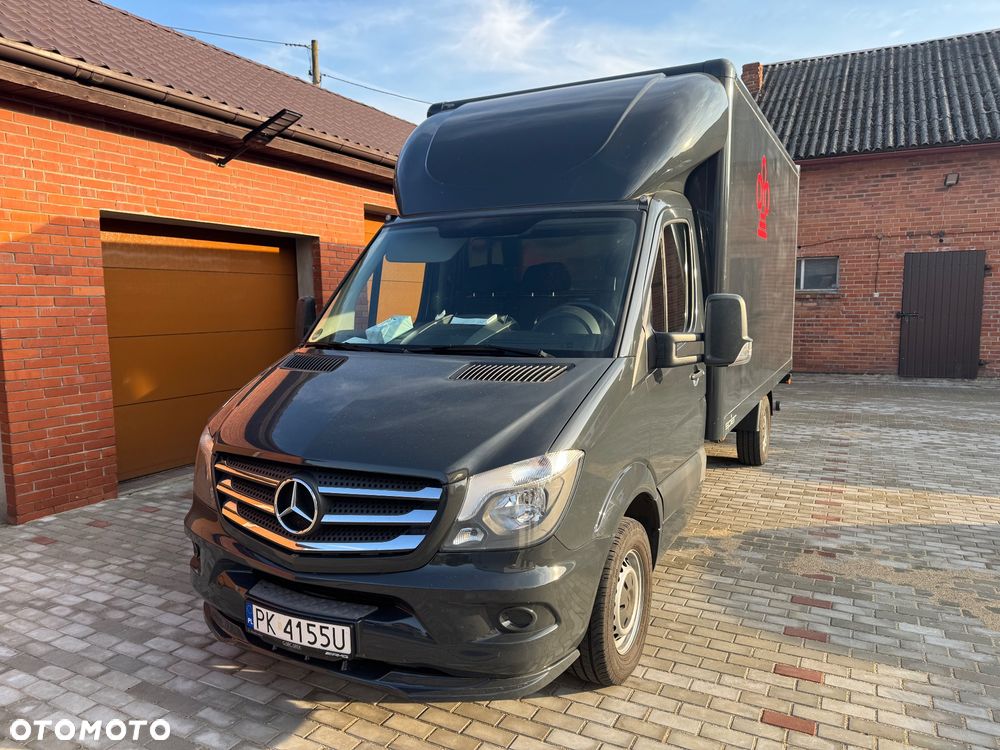 Mercedes-Benz Sprinter - 2
