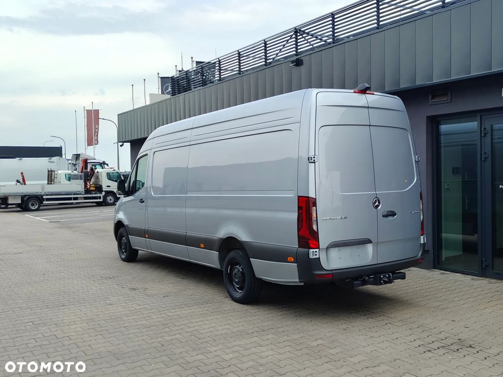 Mercedes-Benz Sprinter - 9