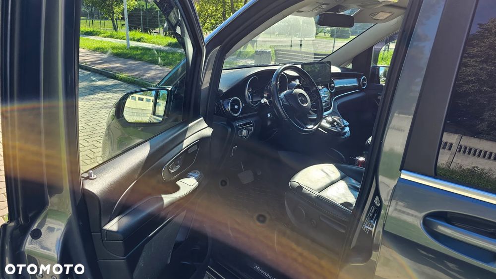 Mercedes-Benz Klasa V 250 d 4-Matic Avantgarde 7G-Tronic (d³ugi) - 25