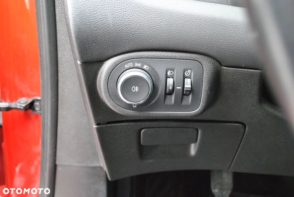 Opel Zafira 1.4 Turbo (ecoFLEX) Start/Stop ON - 18