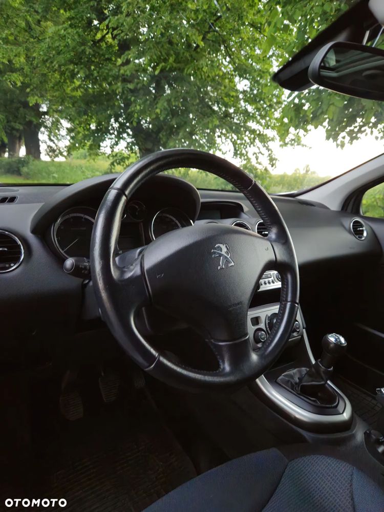 Peugeot 308 120 VTi Family - 6