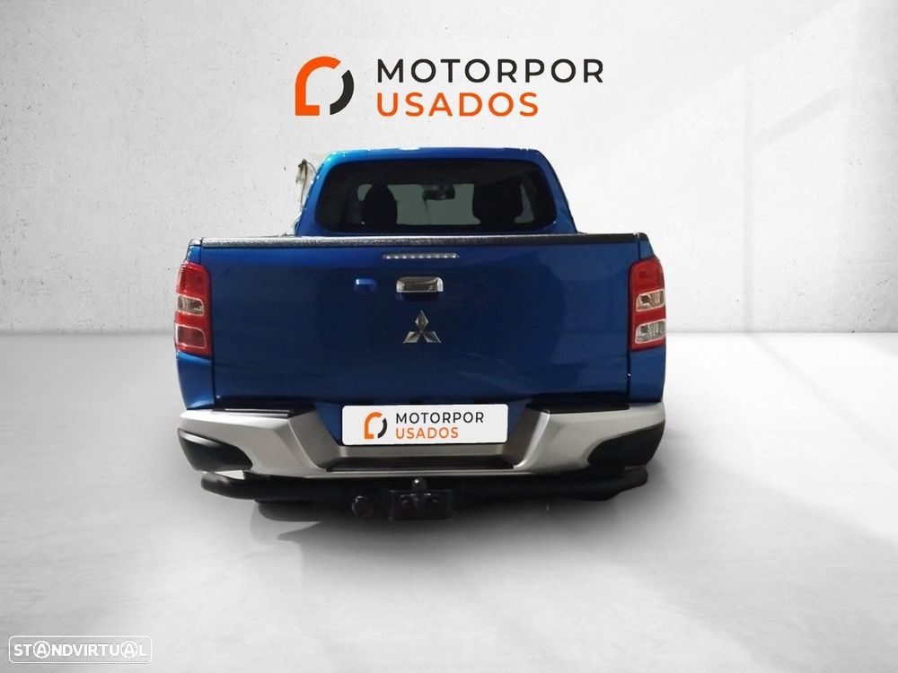 Mitsubishi L200 2.4 DI-D Club Intense Strakar 4WD - 5