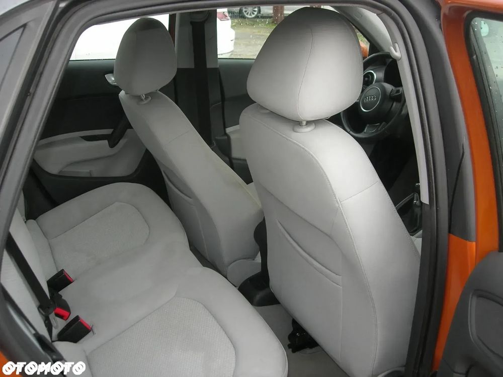 Audi A1 Sportback 1.6 TDI Ambition - 17