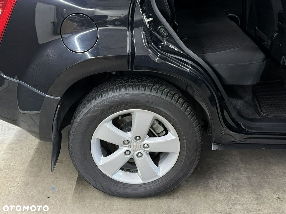 Suzuki Grand Vitara - 30