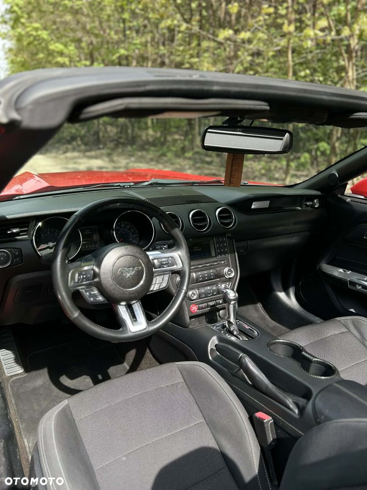 Ford Mustang 3.7 V6 - 12