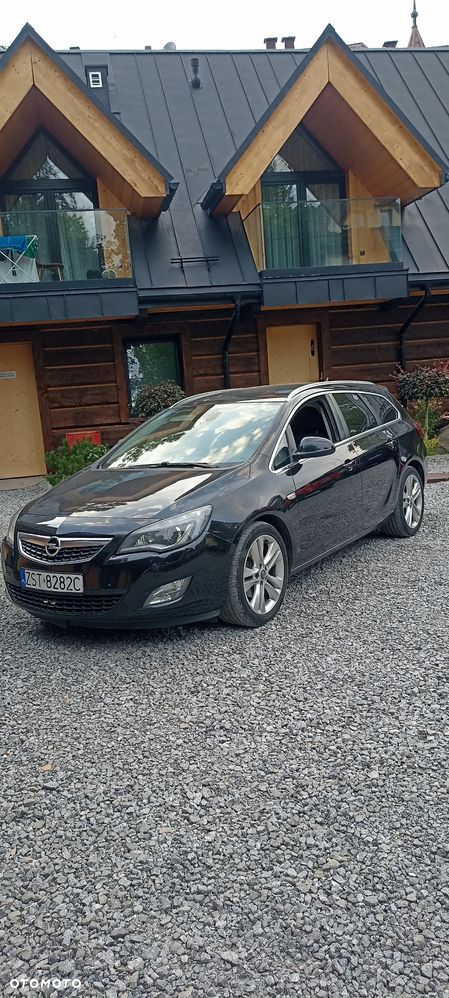 Opel Astra 2.0 CDTI DPF Cosmo - 1