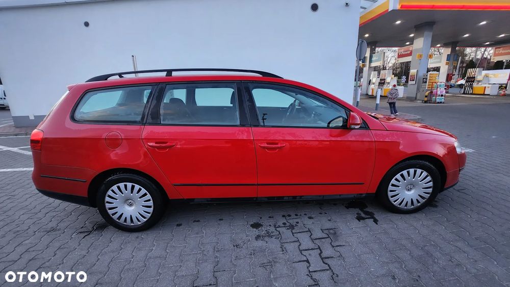 Volkswagen Passat 2.0 TDI DPF Trendline - 4