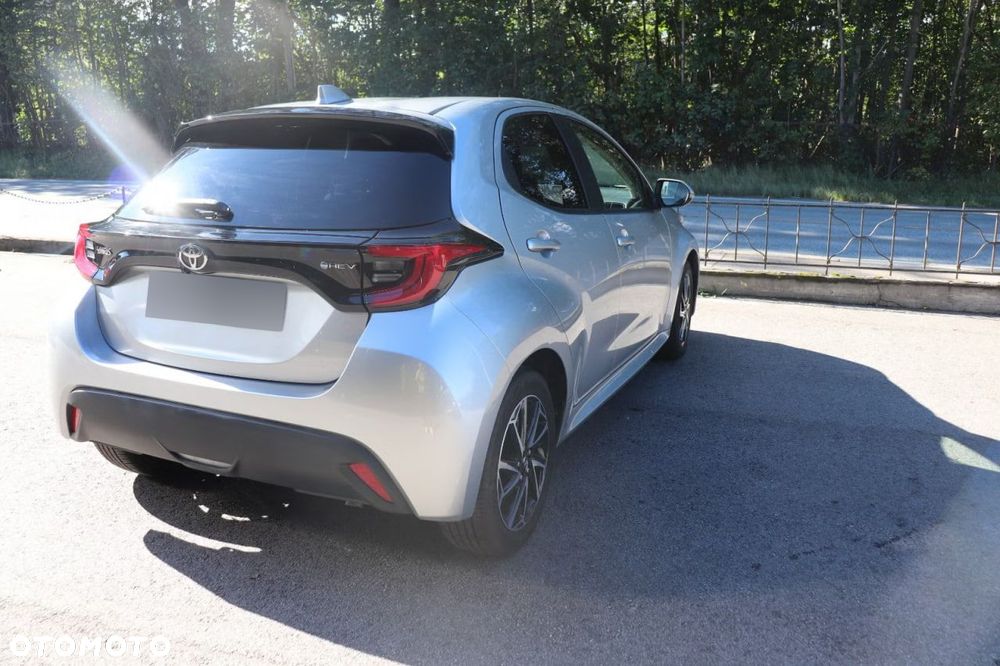 Toyota Yaris Hybrid 1.5 Selection Style - 6