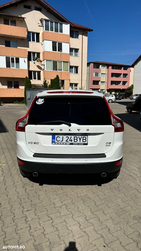 Volvo XC 60 2.4D AWD Summum - 10