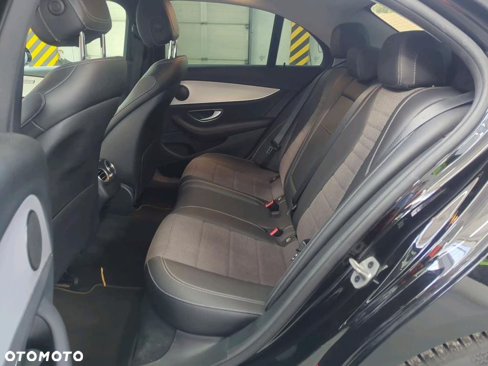 Mercedes-Benz Klasa E 220 d 9G-TRONIC Edition 1 - 9