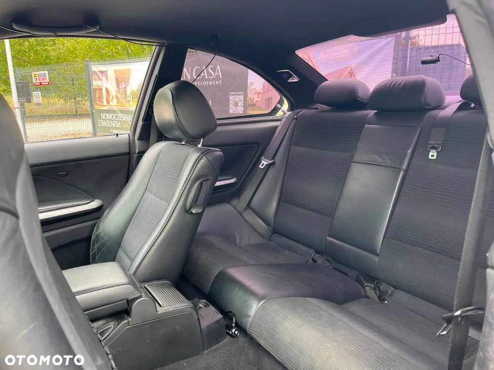 BMW Seria 3 325Ci - 21