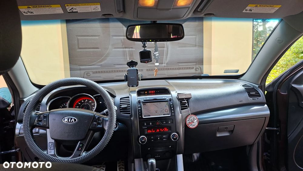 Kia Sorento - 9