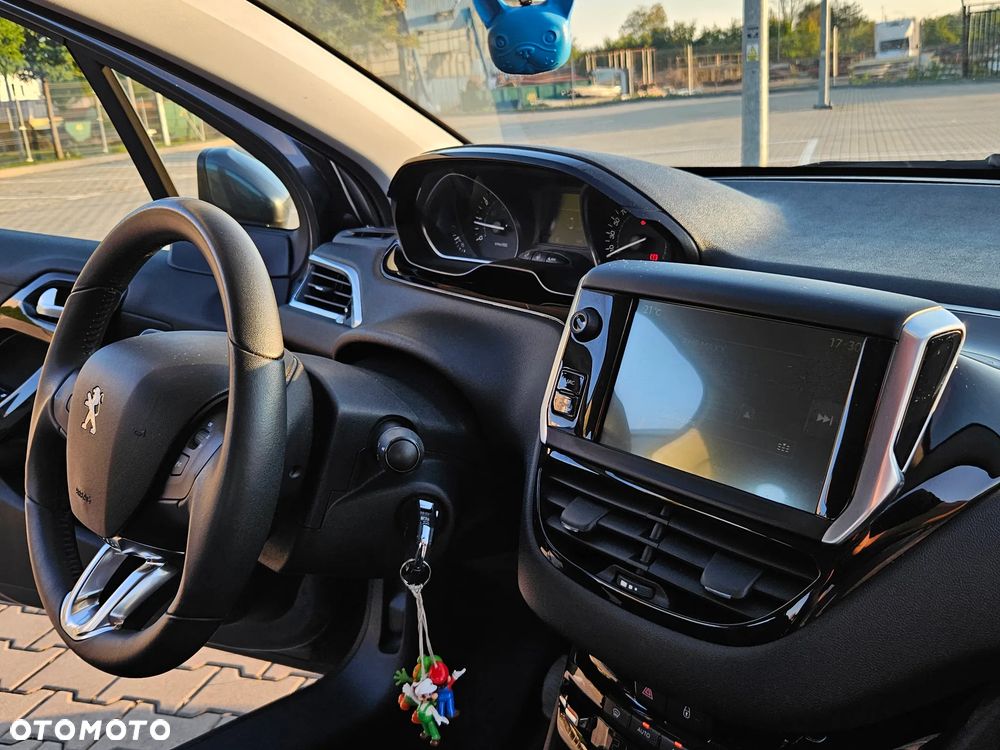 Peugeot 208 1.6 VTi Allure - 21