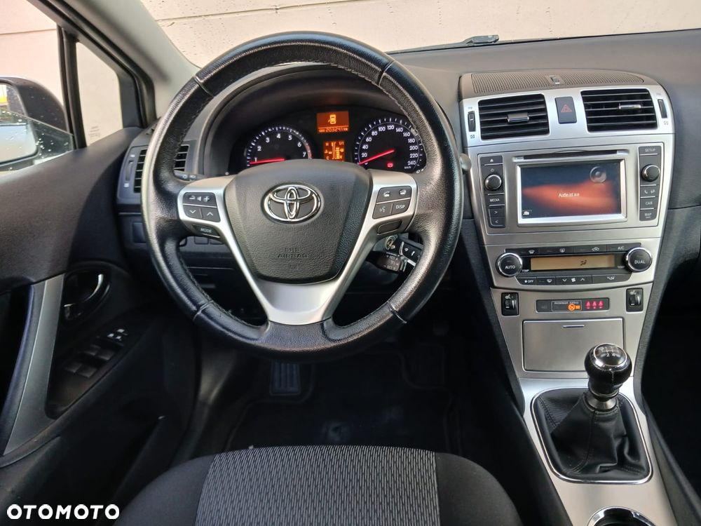 Toyota Avensis 1.8 Edition - 19