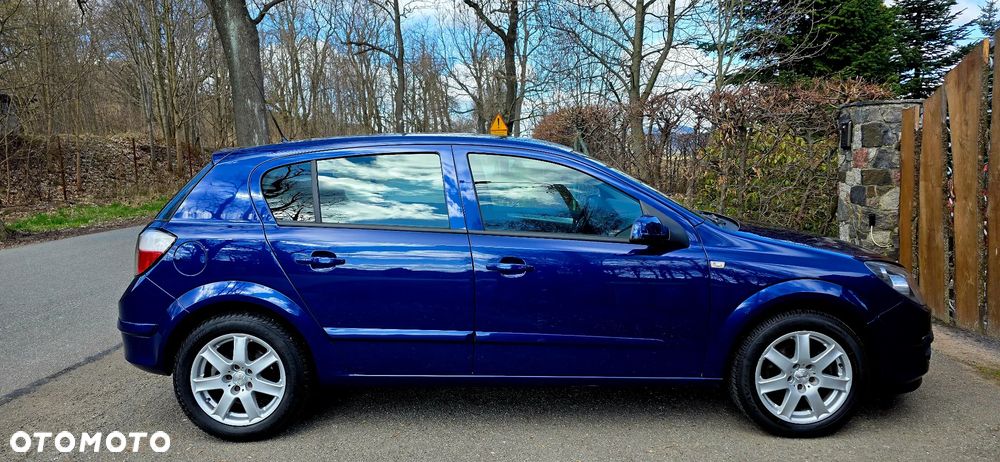 Opel Astra 1.8 Innovation - 22