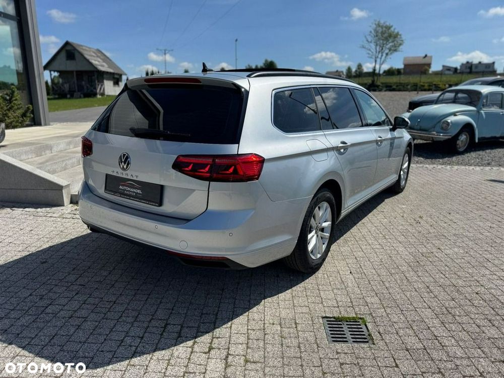 Volkswagen Passat - 9
