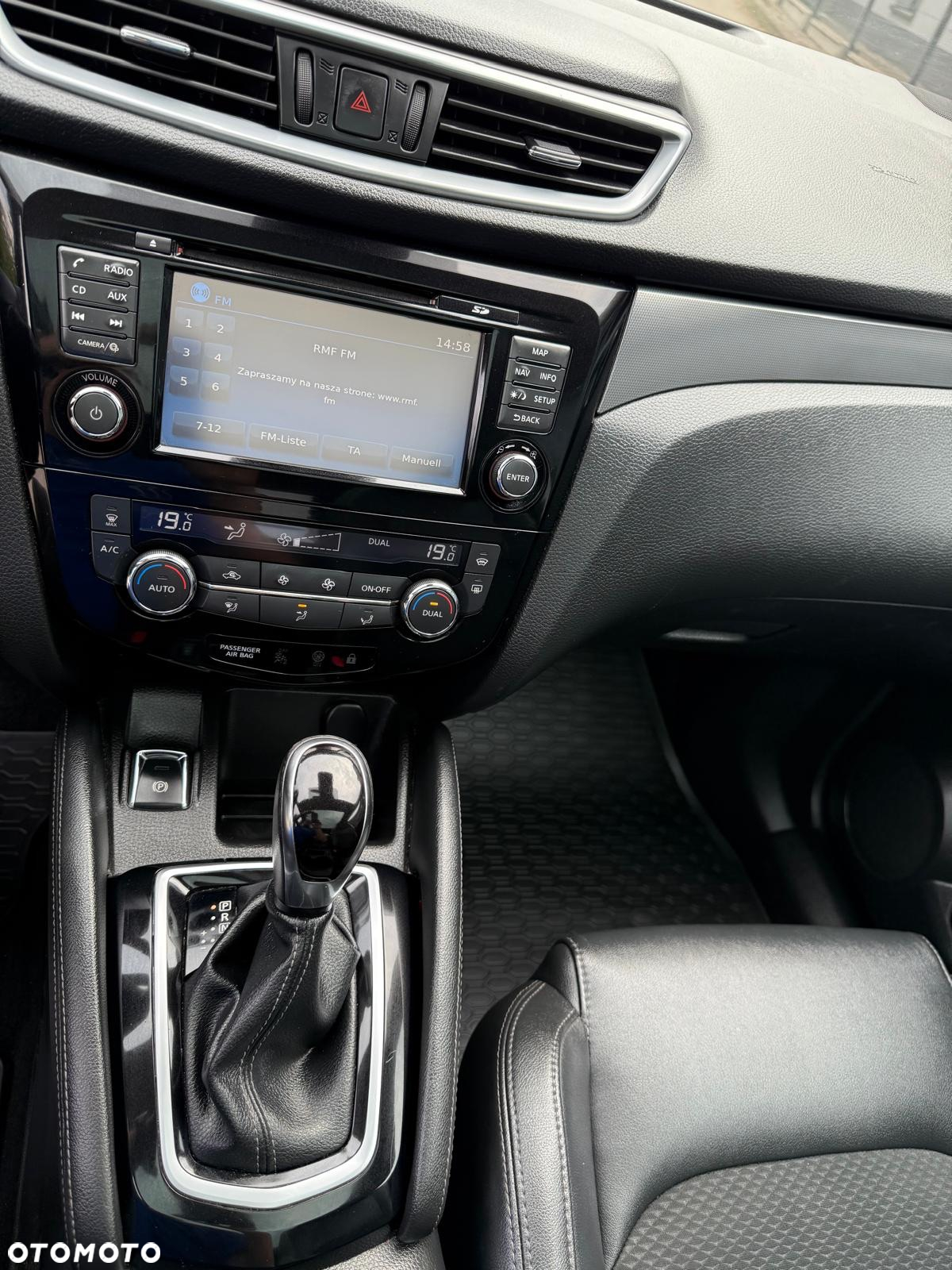 Nissan Qashqai - 22