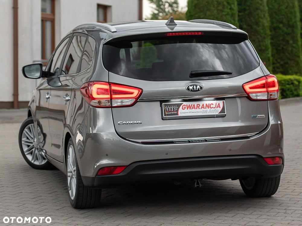 Kia Carens 1.7 CRDi 115 ISG UEFA EURO 2016 - 10