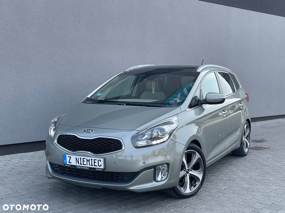 Kia Carens - 3